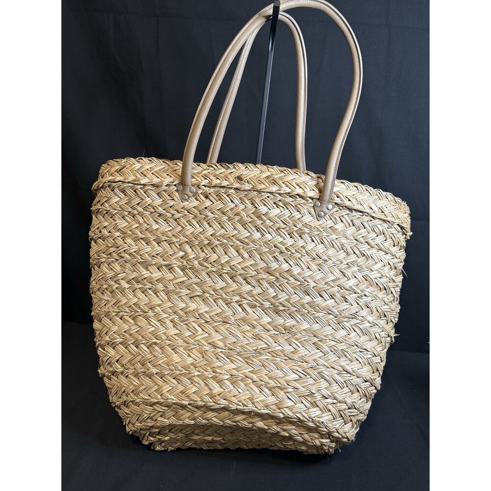 NWT BAY SKY Vegan Huge Beach Bag- Faux Leather Fringe Cowrie Shells Zip Close - Picture 5 of 10